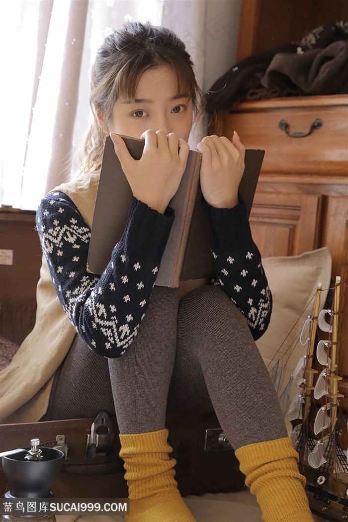 高颜值反差学生母狗小穴就是嫩